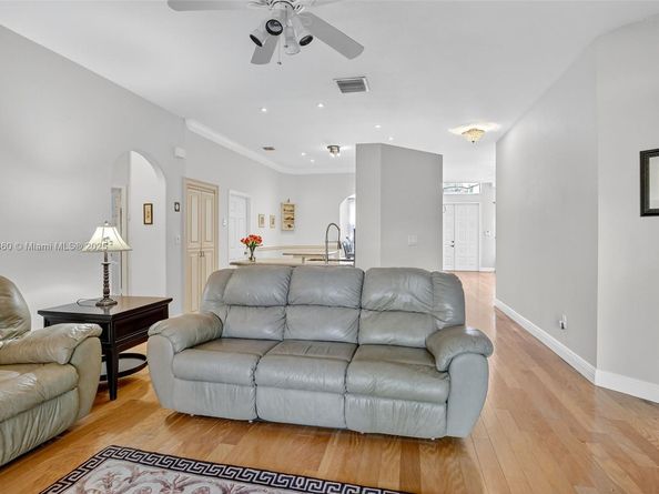 17061 NW 17th St, Pembroke Pines FL 33028