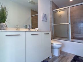 1300 Brickell Bay Dr 3007, Miami FL 33131