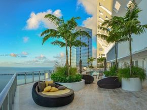 1300 Brickell Bay Dr 3007, Miami FL 33131