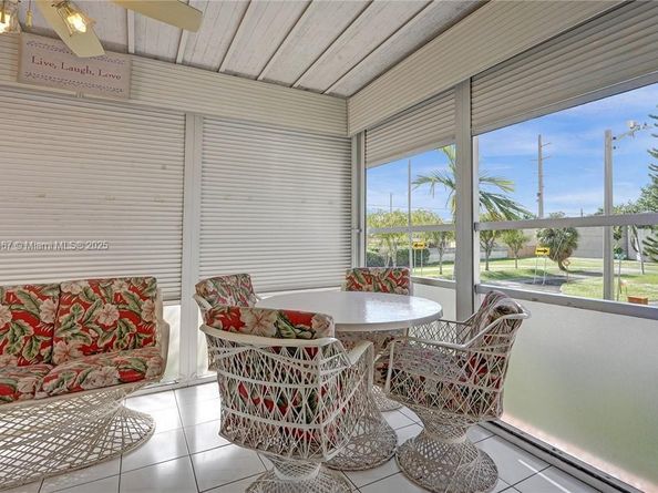 1015 SW 11th Ave 11K, Hallandale Beach FL 33009