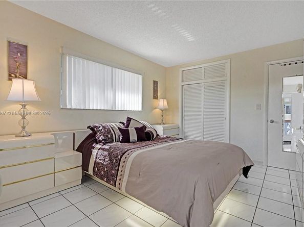 1015 SW 11th Ave 11K, Hallandale Beach FL 33009