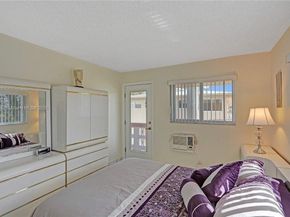 1015 SW 11th Ave 11K, Hallandale Beach FL 33009