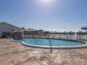 815 SW 10th Ter 3V, Hallandale Beach FL 33009