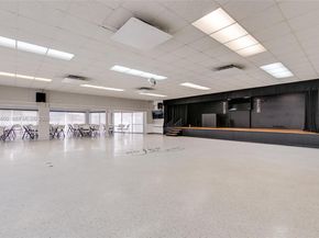 815 SW 10th Ter 3V, Hallandale Beach FL 33009