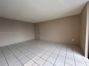 9460 Fontainebleau Blvd 421, Miami FL 33172