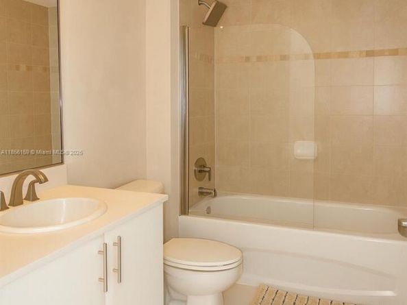 1861 NW S River Dr 2505, Miami FL 33125