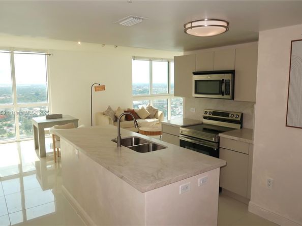 1861 NW S River Dr 2505, Miami FL 33125