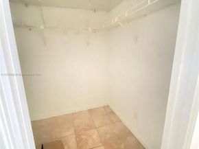 6729 NW 29th Way, Fort Lauderdale FL 33309