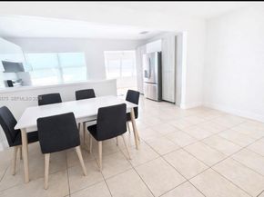 2842 Jackson St, Hollywood FL 33020