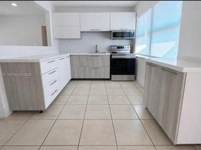 2842 Jackson St, Hollywood FL 33020