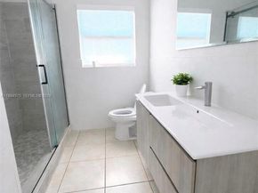 2842 Jackson St, Hollywood FL 33020