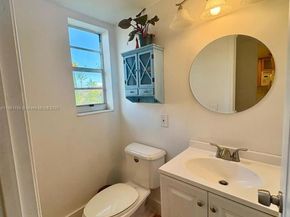 6709 N Kendall Dr 230, Pinecrest FL 33156