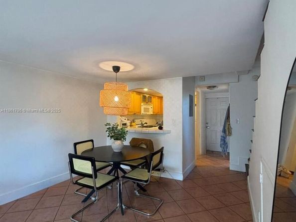 6709 N Kendall Dr 230, Pinecrest FL 33156