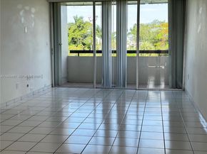 802 NW 87th Ave 315, Miami FL 33172