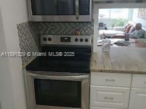 329 SE 3rd St 304S, Hallandale Beach FL 33009