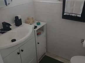 329 SE 3rd St 304S, Hallandale Beach FL 33009