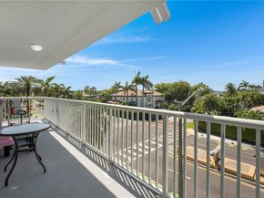 3527 NE 168th St 409, North Miami Beach FL 33160