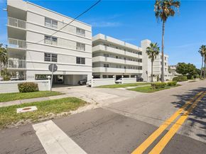 3527 NE 168th St 409, North Miami Beach FL 33160