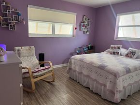 7110 SW 11th St, Pembroke Pines FL 33023
