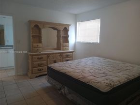 1975 NE 135th St 3C, North Miami FL 33181