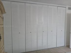 1975 NE 135th St 3C, North Miami FL 33181