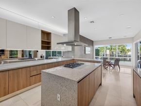Undisclosed Address #A11858364, Fort Lauderdale FL 33316