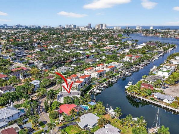 Undisclosed Address #A11858364, Fort Lauderdale FL 33316