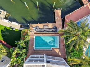 Undisclosed Address #A11858364, Fort Lauderdale FL 33316