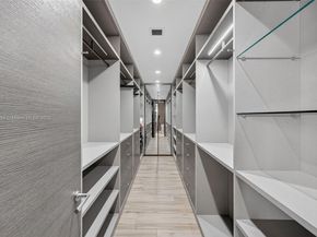 Undisclosed Address #A11858364, Fort Lauderdale FL 33316