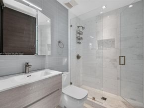 Undisclosed Address #A11858364, Fort Lauderdale FL 33316