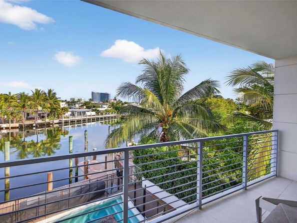 Undisclosed Address #A11858364, Fort Lauderdale FL 33316