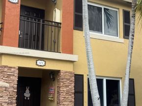 940 NE 33rd Ter 103, Homestead FL 33033