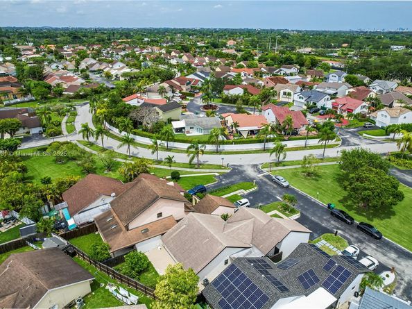 7106 SW 103rd Pl, Miami FL 33173
