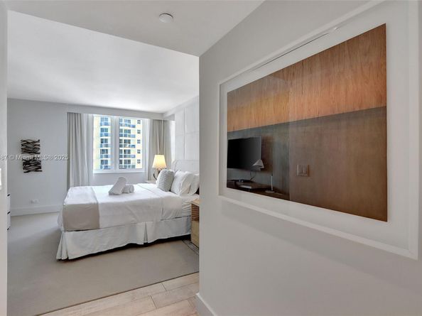 102 24th St 1213, Miami Beach FL 33139