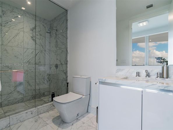 16901 Collins Ave 1503, Sunny Isles Beach FL 33160