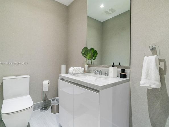 16901 Collins Ave 1503, Sunny Isles Beach FL 33160