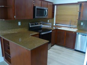 703 NW 105th Pl C1, Miami FL 33172