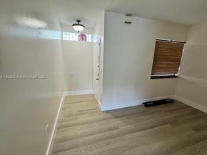 703 NW 105th Pl C1, Miami FL 33172