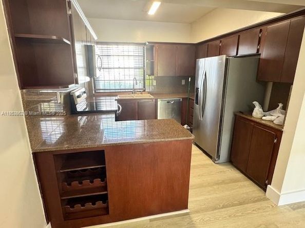703 NW 105th Pl C1, Miami FL 33172