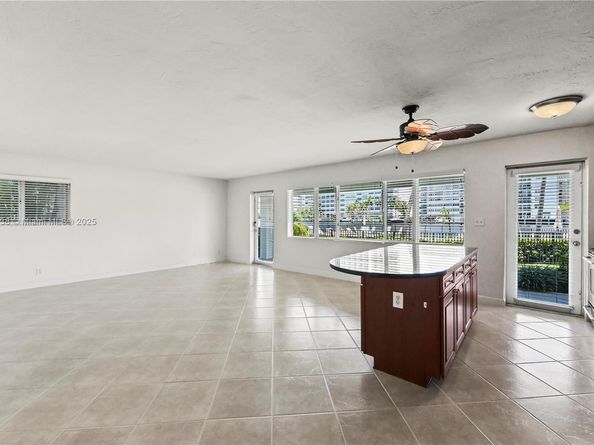 2895 NE 32nd St 110, Fort Lauderdale FL 33306