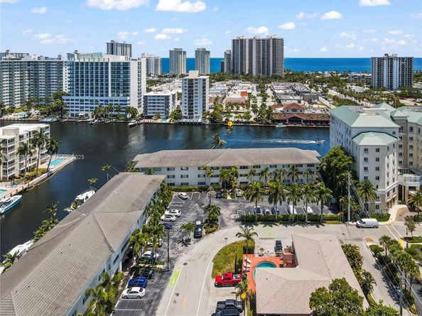 2895 NE 32nd St 110, Fort Lauderdale FL 33306