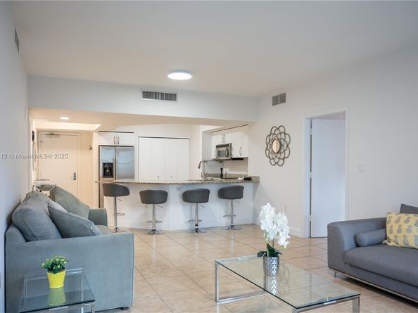 19900 E Country Club Dr 318, Aventura FL 33180