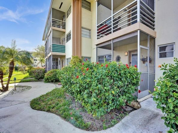 16901 NE 13th Ave 110, Miami FL 33162