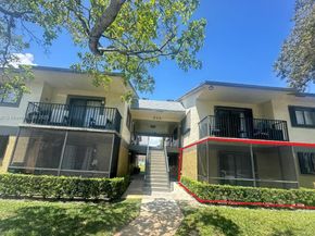 523 Trace Cir 105, Deerfield Beach FL 33441