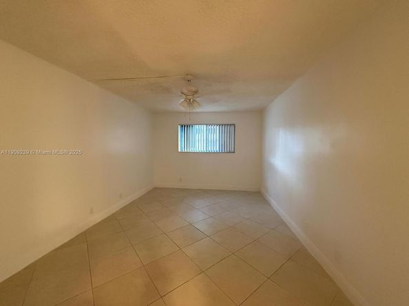 523 Trace Cir 105, Deerfield Beach FL 33441