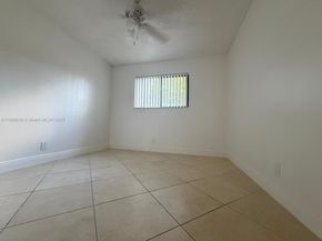 523 Trace Cir 105, Deerfield Beach FL 33441