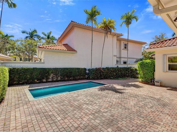 1459 Shoreline Way, Hollywood FL 33019