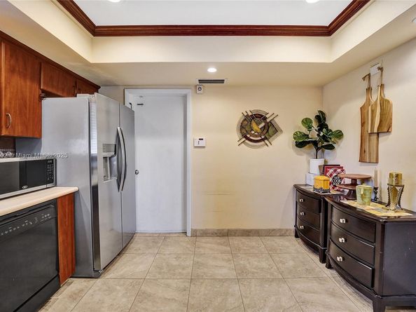 11000 NW 20th St, Pembroke Pines FL 33026