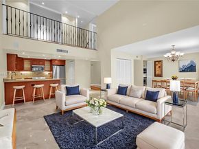 20351 W Country Club Dr TH17, Aventura FL 33180
