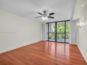 20351 W Country Club Dr TH17, Aventura FL 33180